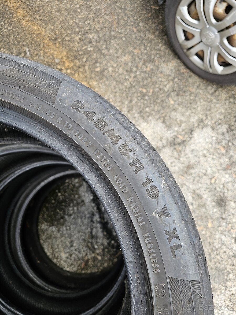 245/45R19 letní - 2