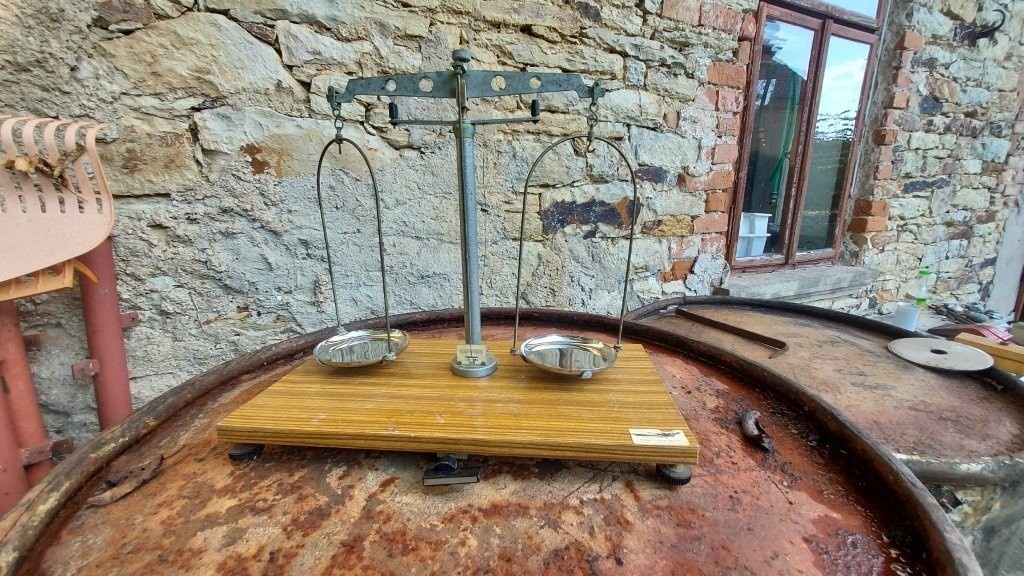 Laboratorní váhy Chirana - 2