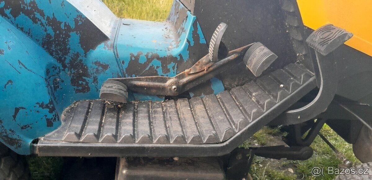 Zahradni traktor - 2