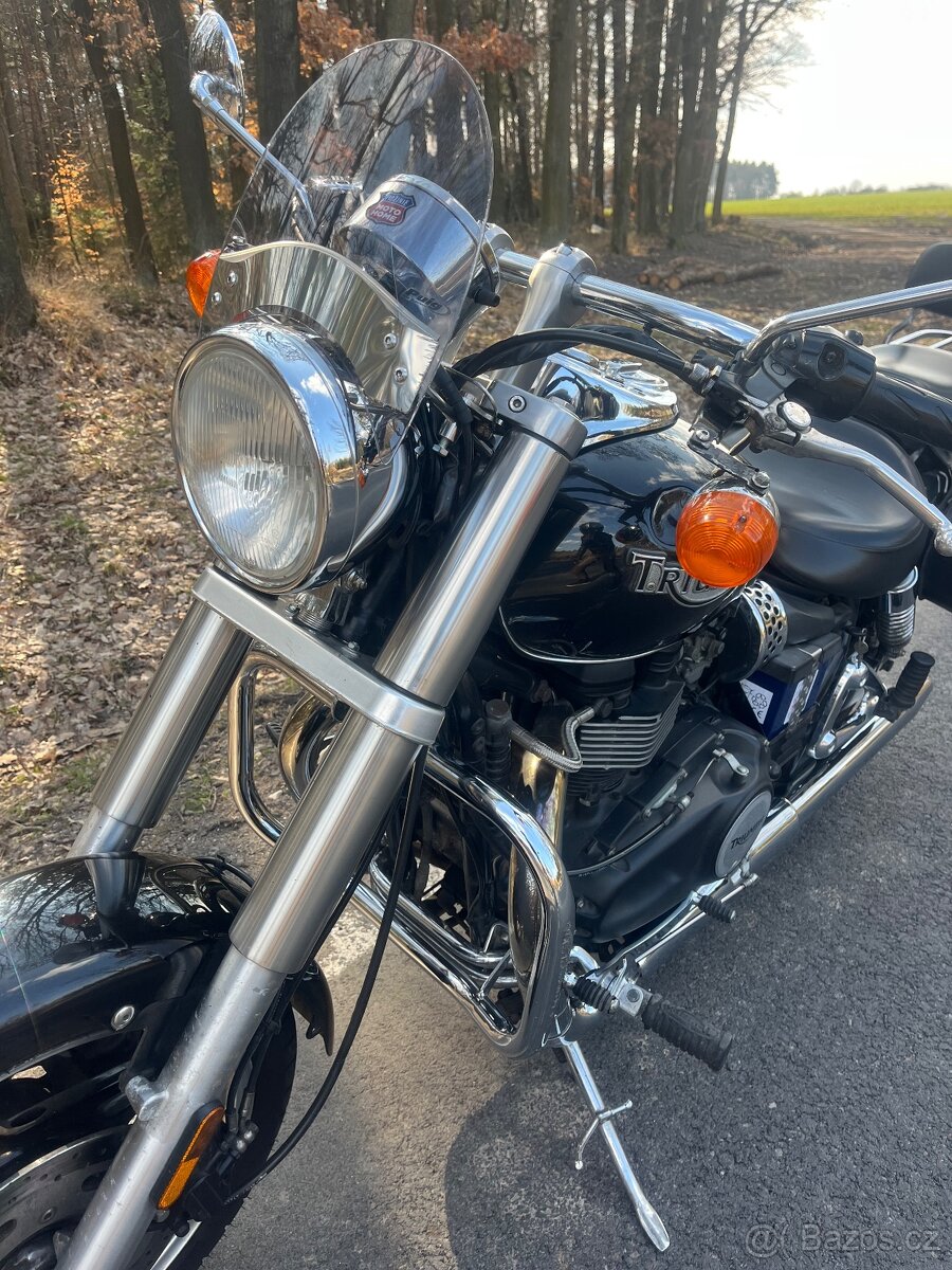 Triumph speedmaster - 2
