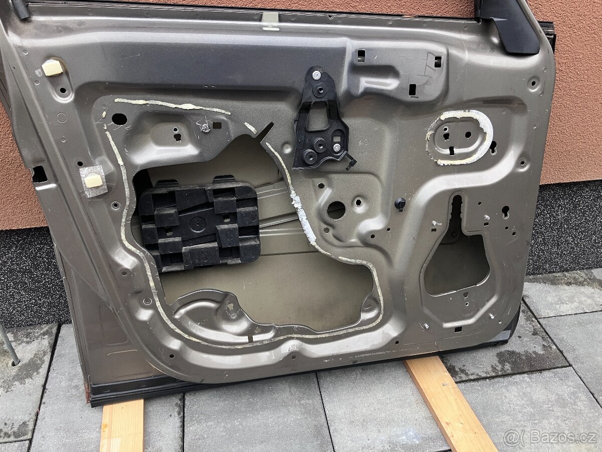 Dveře, LP, barva písková KEBC na C4 GRAND PICASSO - 2