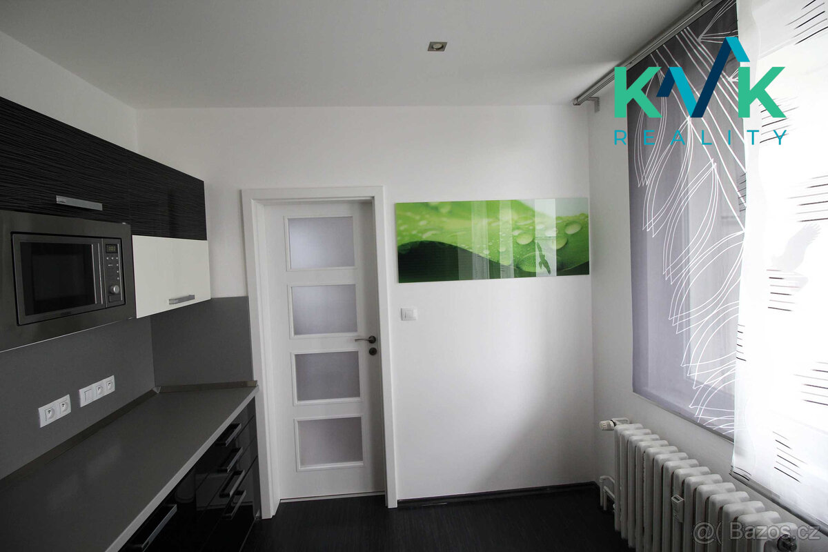 Prodej bytu 3+1, 68 m2, Krušnohorská, Karlovy Vary - 2