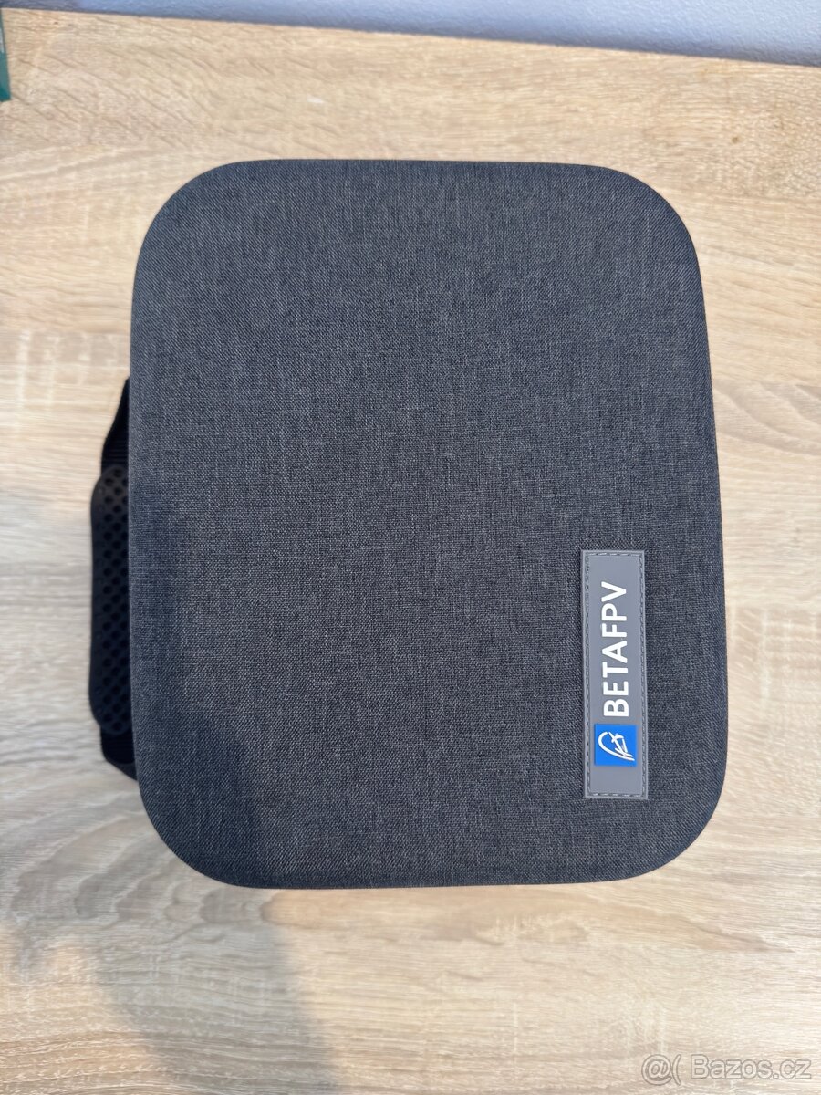 FPV dron BETAFPV s brýlemi a ovladačem – kompletní set - 2