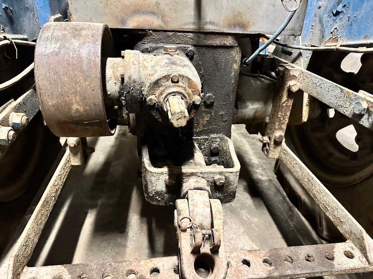 Zadní část Zetor 25N - 2