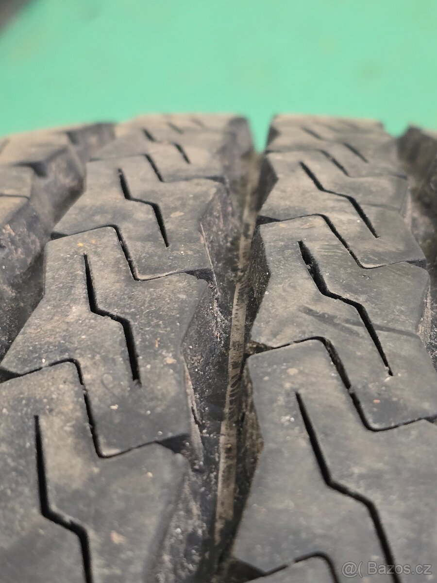 Prodám dvě starší a nevyužité pneumatiky - 2