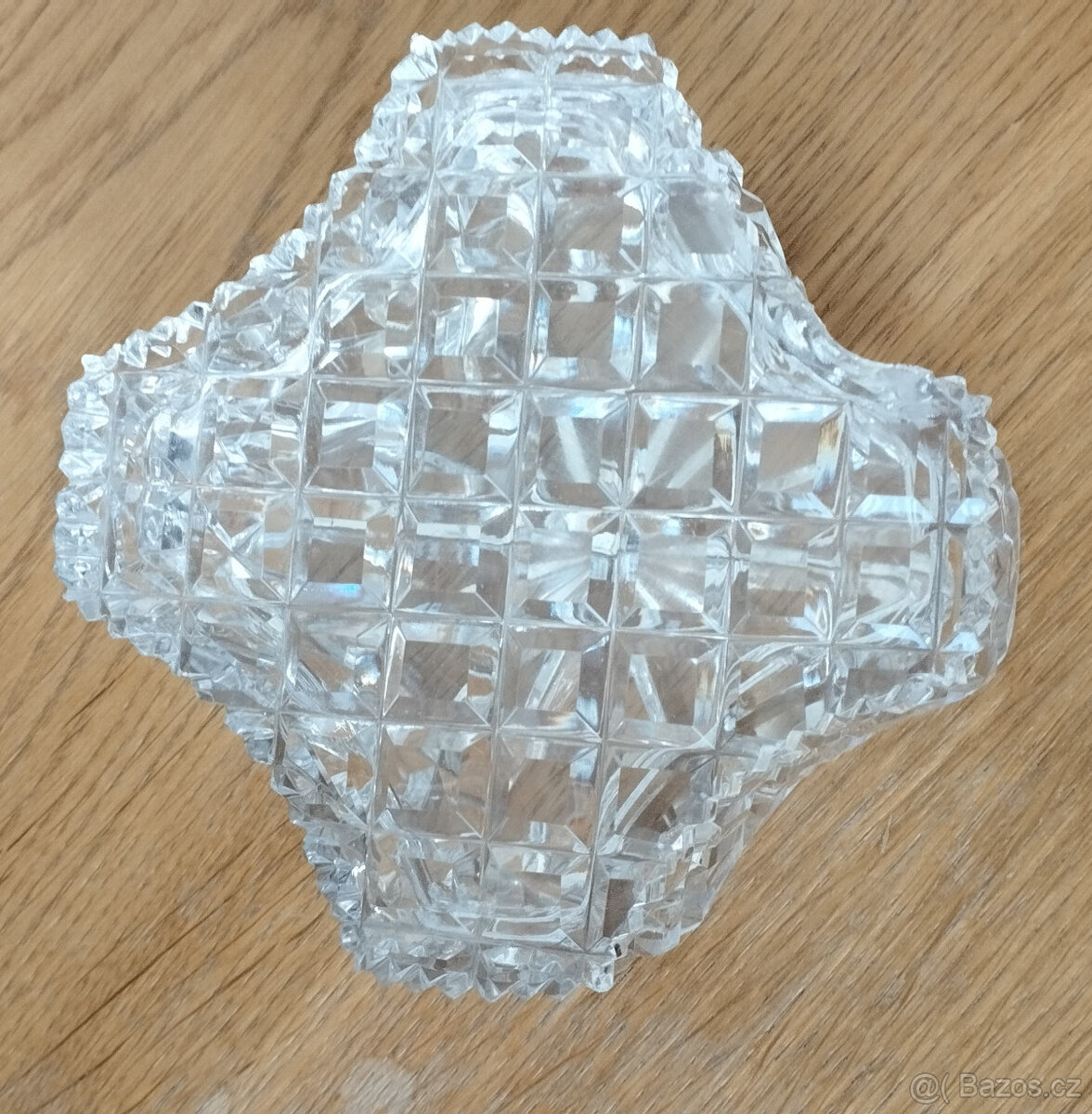 skleněná dóza s víkem, polobrus - 2