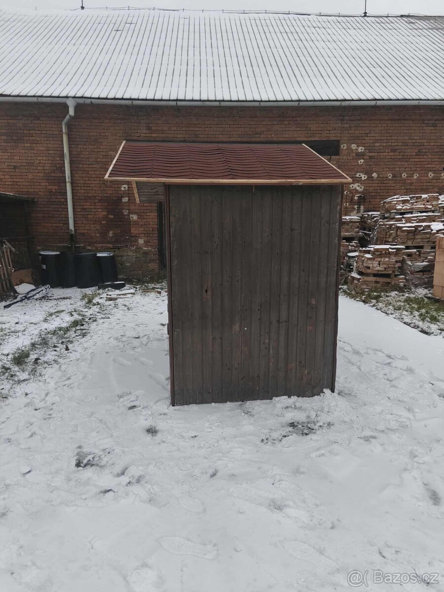 Dřevěný stánek - 2