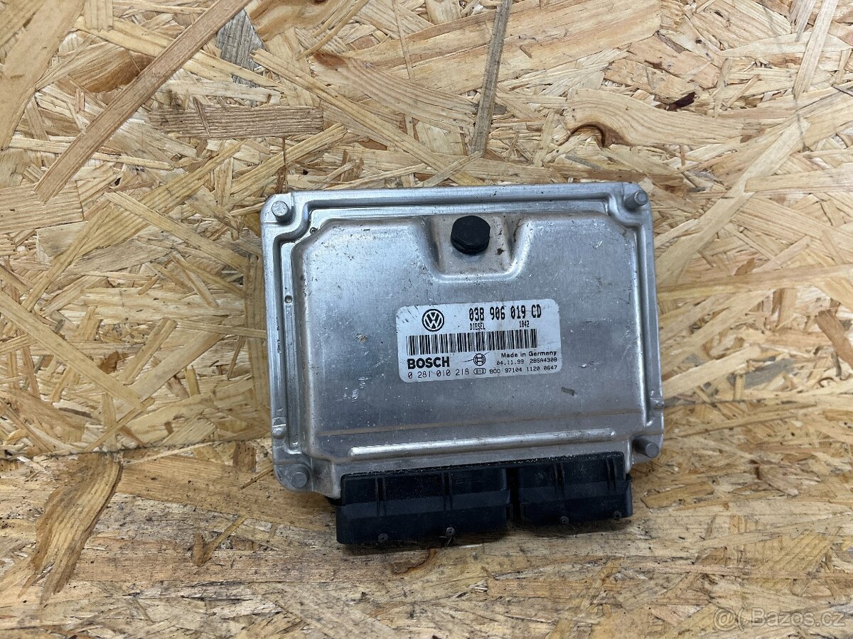 ŘÍDICÍ JEDNOTKA MOTORU 038906019CD - 2