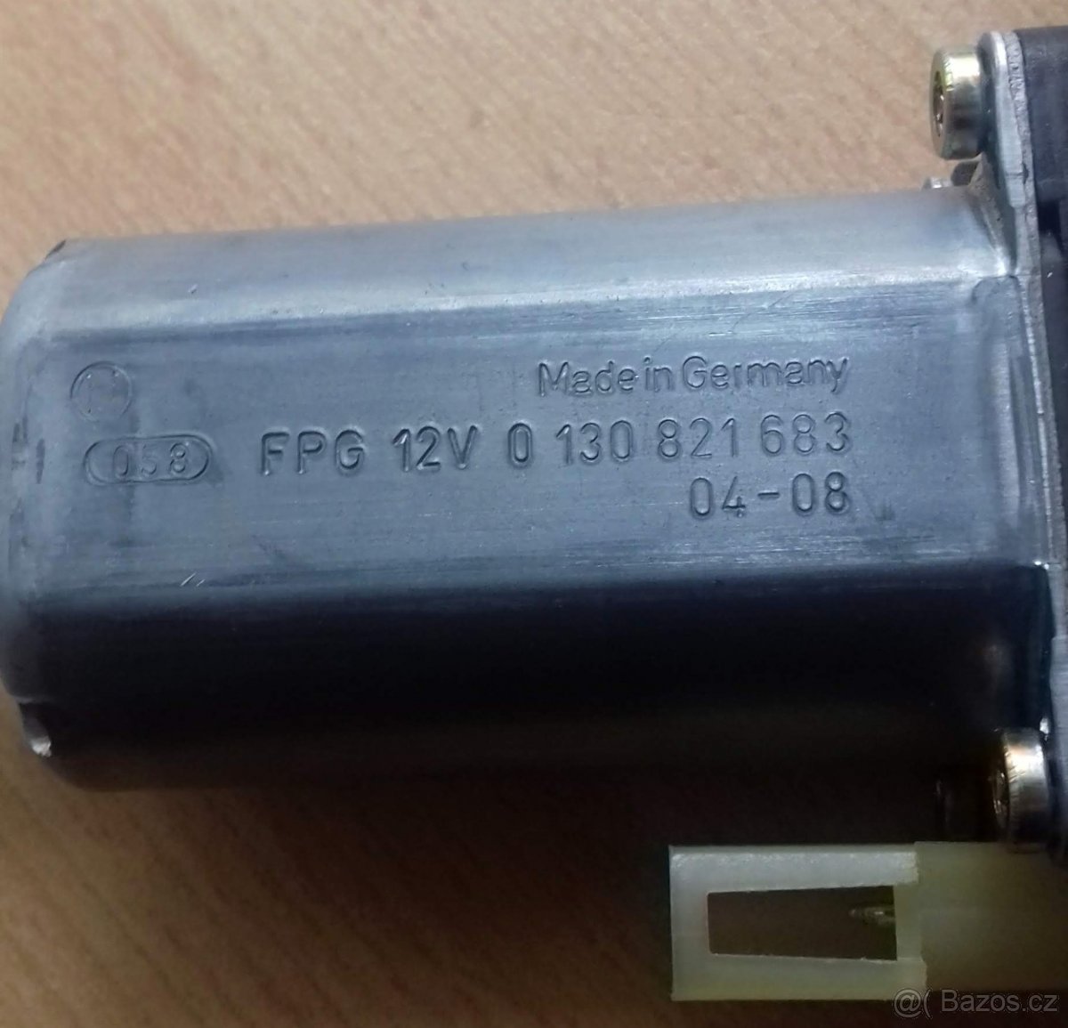 Motorek stahovaček - 2