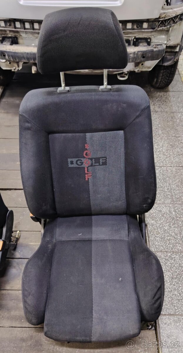 prodám polosport sedačky do VW Golfa 3 - 2