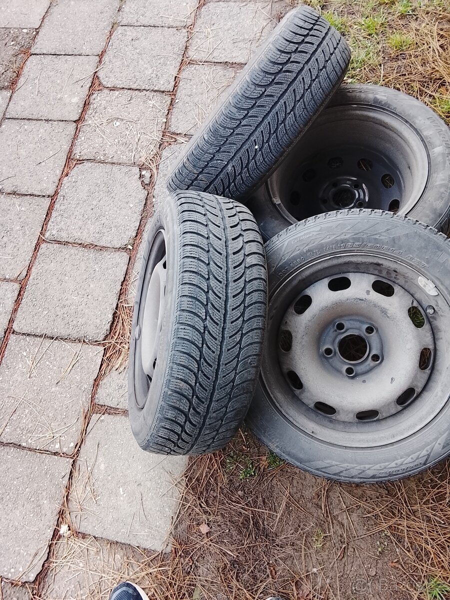 Prodám zimní pneumatiky - 2