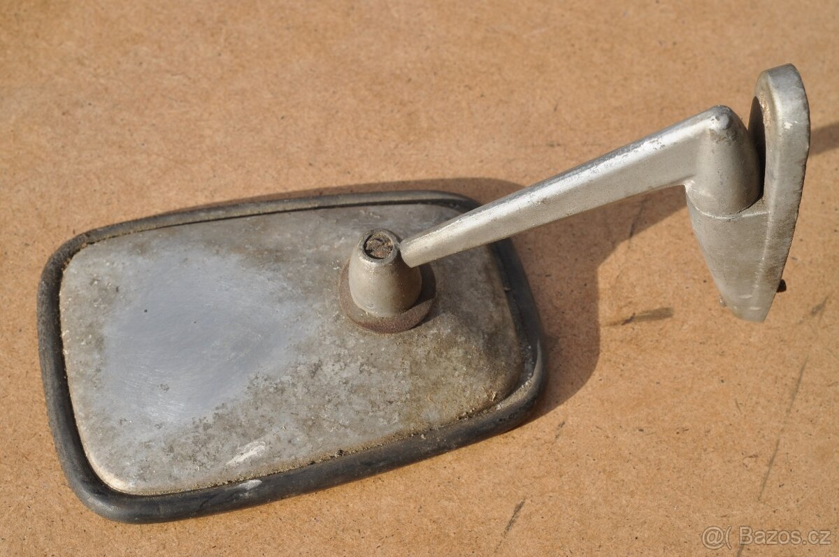 Zpětné zrcátko - 2