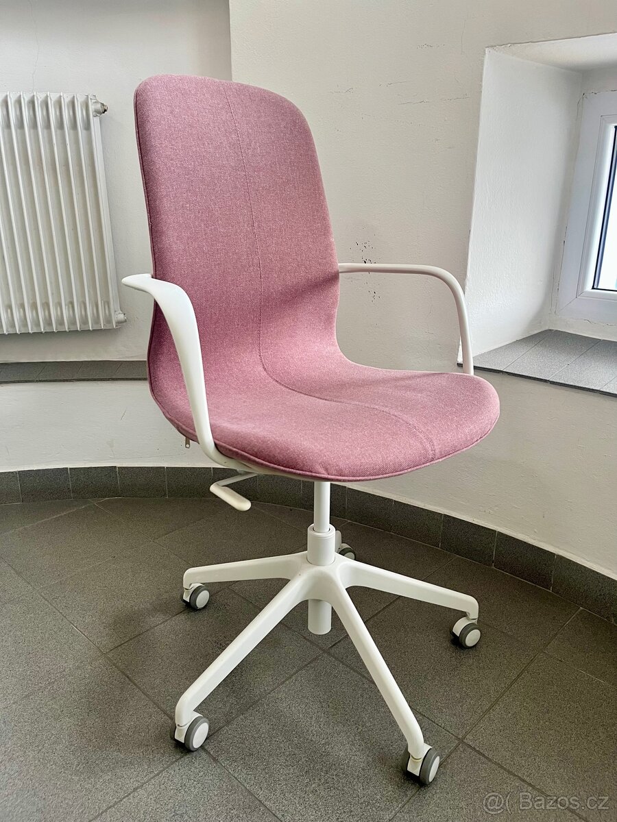 kancelářská židle IKEA Langfjall - růžová - 2