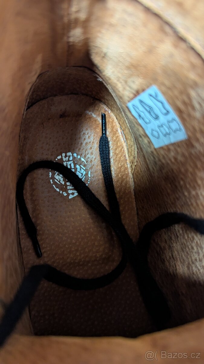 Obuv Selma velikost 45. - 2