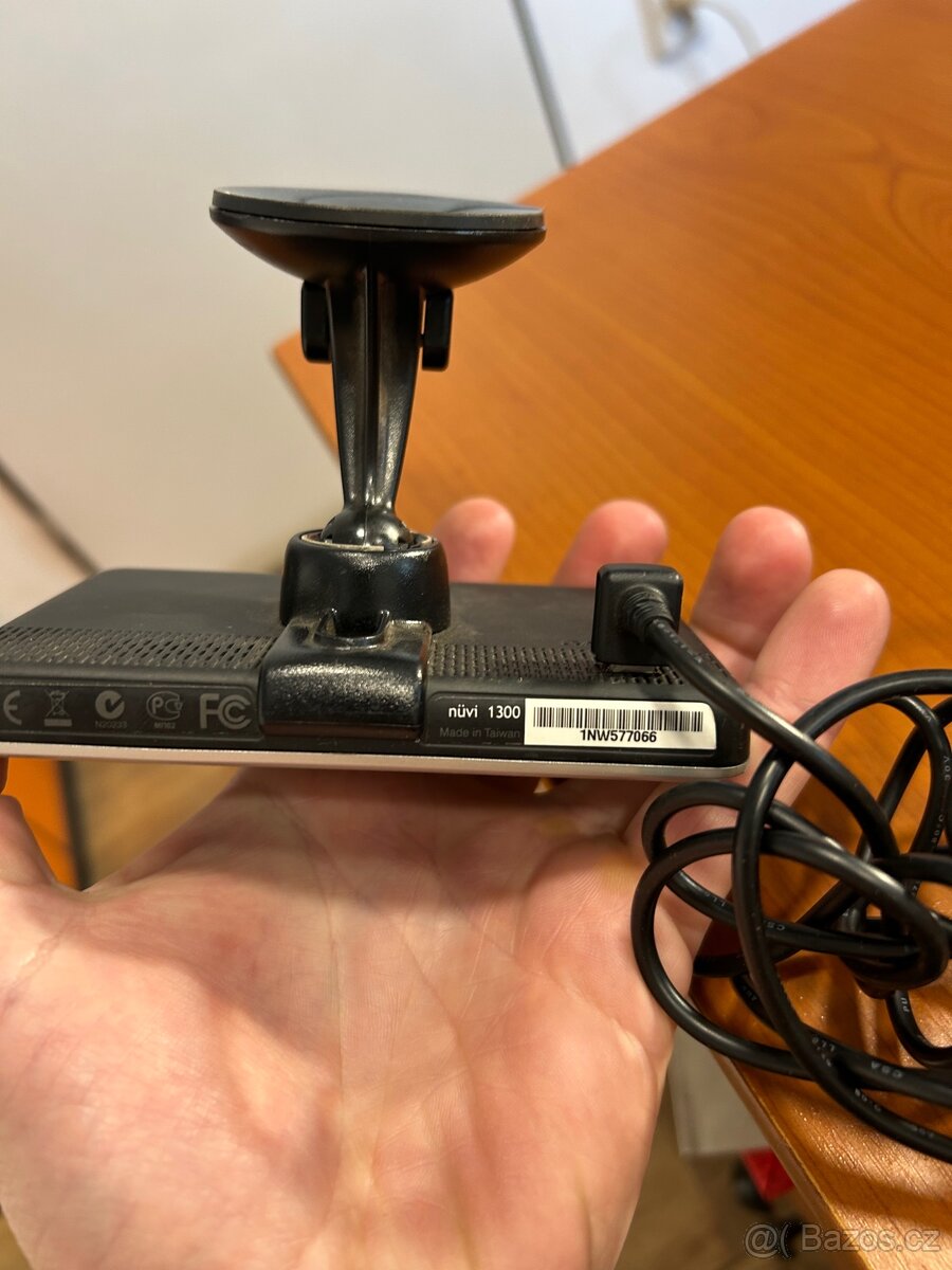 Garmin nuvi 1300 funkcni - 2