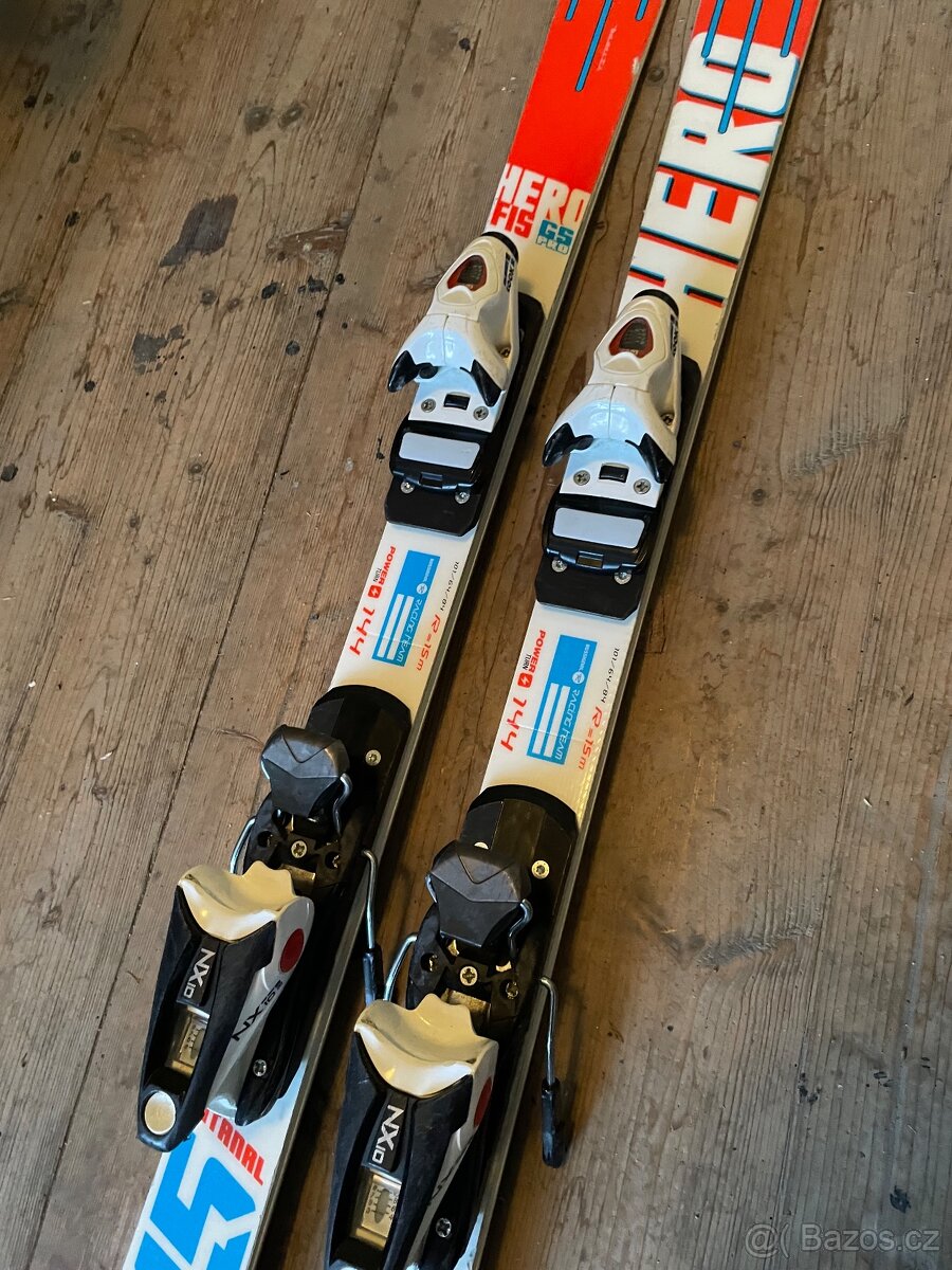 Závodní lyže rossignol 144cm - 2