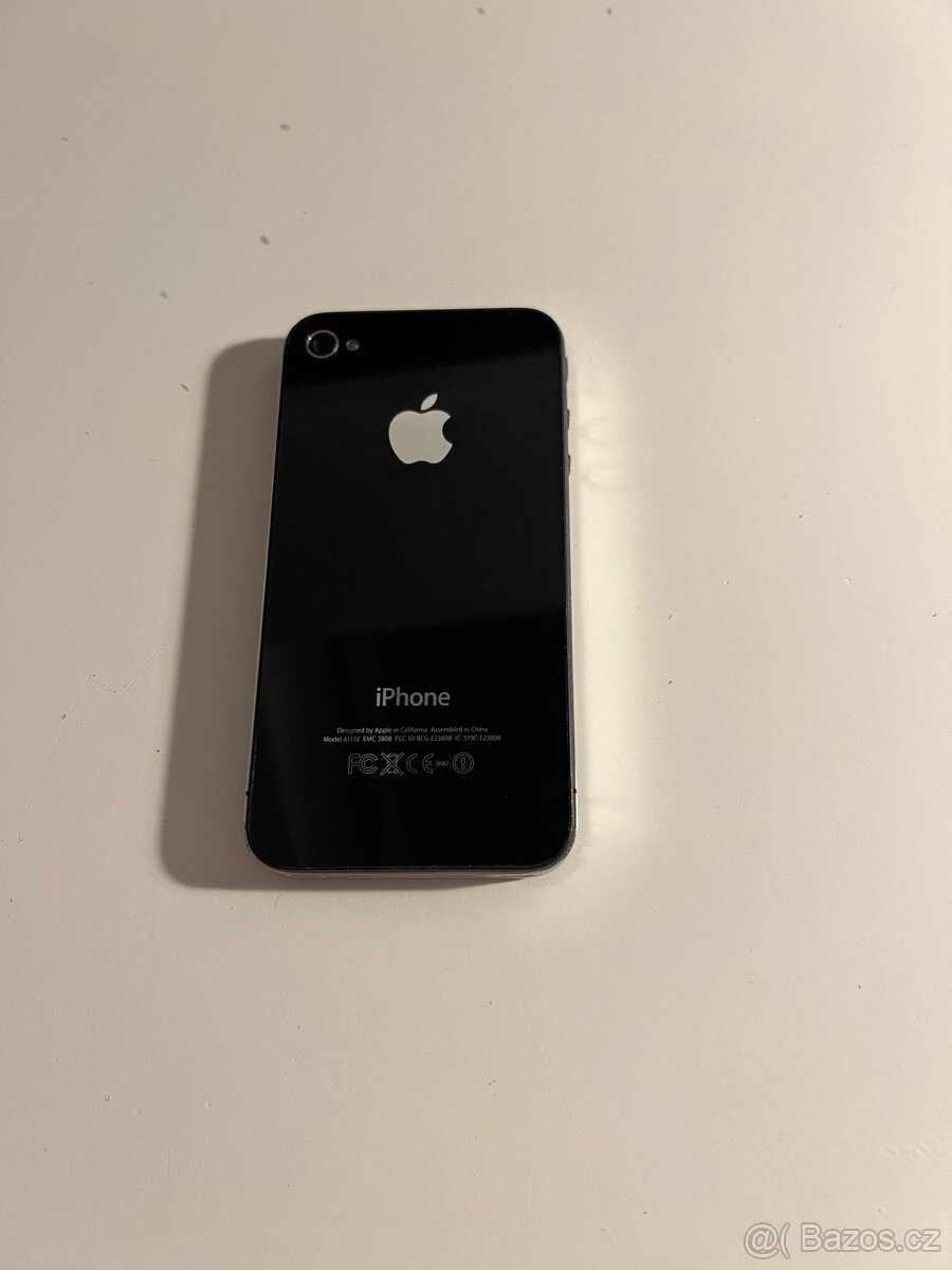 iPhone 4 16gb Černy v dobrem stavu - 2
