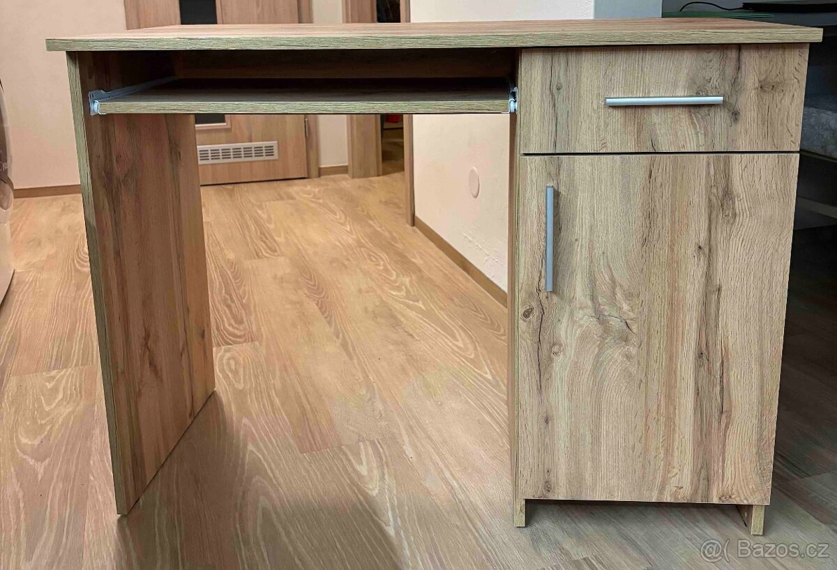 psací stůl - 2