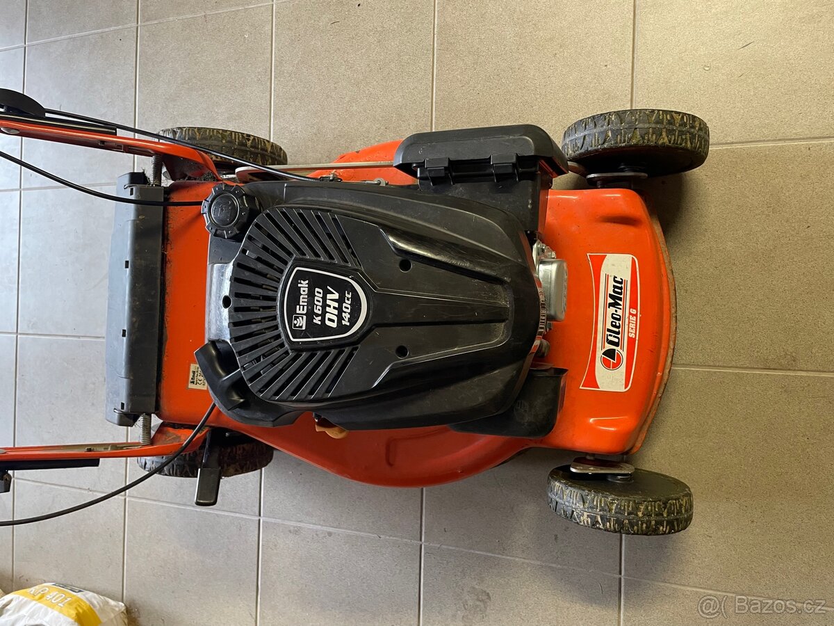 Benzínova sekačka OLEO-MAC - 2