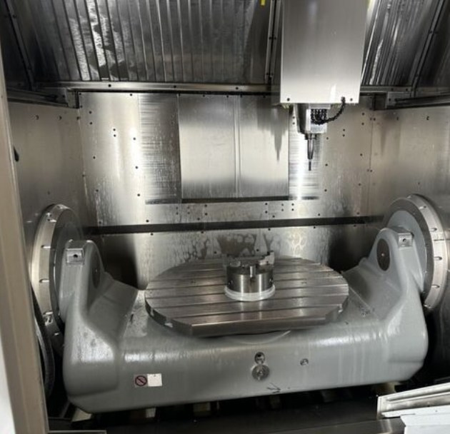 Obráběcí centra - pětiosá C 650 U - 2