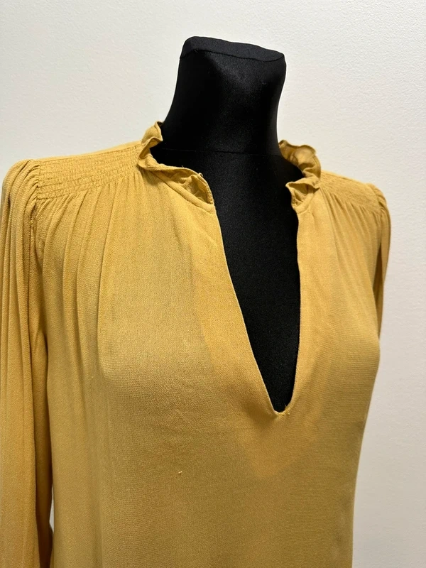 Halenka s výstřihem do V - 2