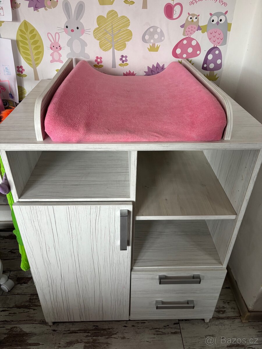 Přebalovací pult - 2