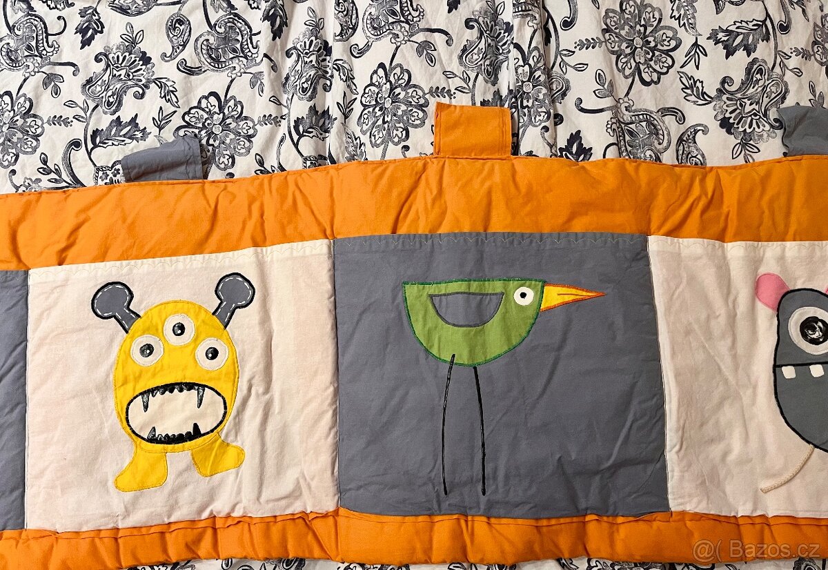 Kapsář za postel - 2