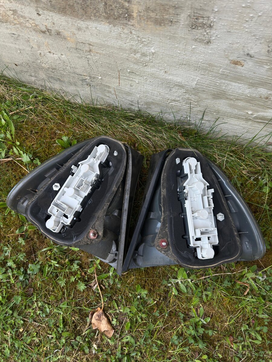 BMW e46 Compact - zadní světla - 2