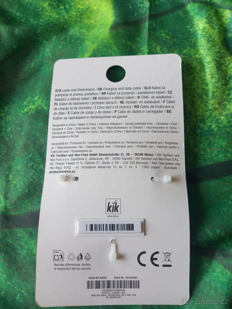 Nabíjecí a datový kabel - 2