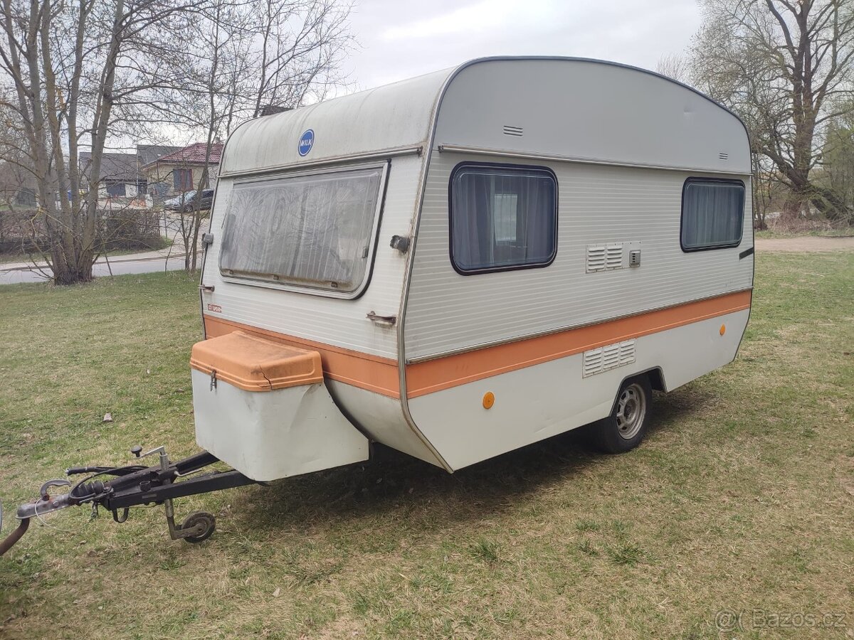 Karavan WILK, předstan, STK, 100km/h - 2