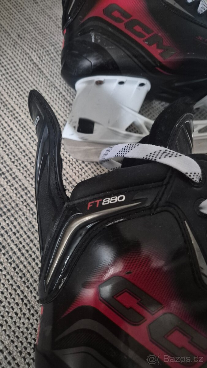 Brusle CCM JetSpeed FT880 - 2