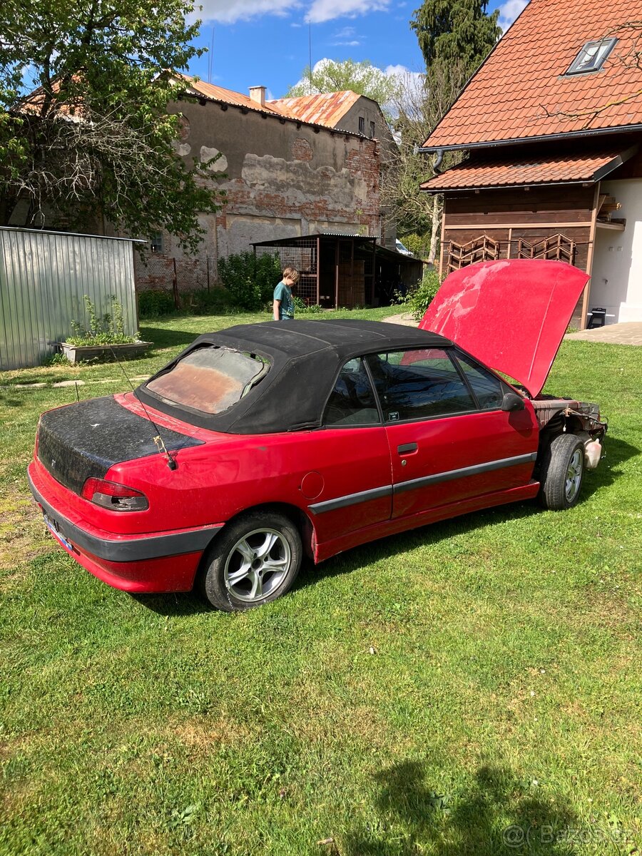 Peugeot 306 cabrio 1.8. - 2