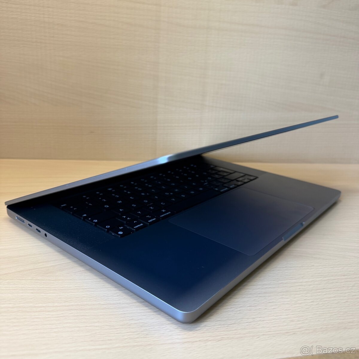MacBook Pro M1, 32GB/512GB, 16” (rok záruka) - 2