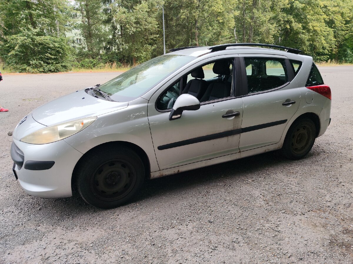 Peugeot 207 SW nafta - 2