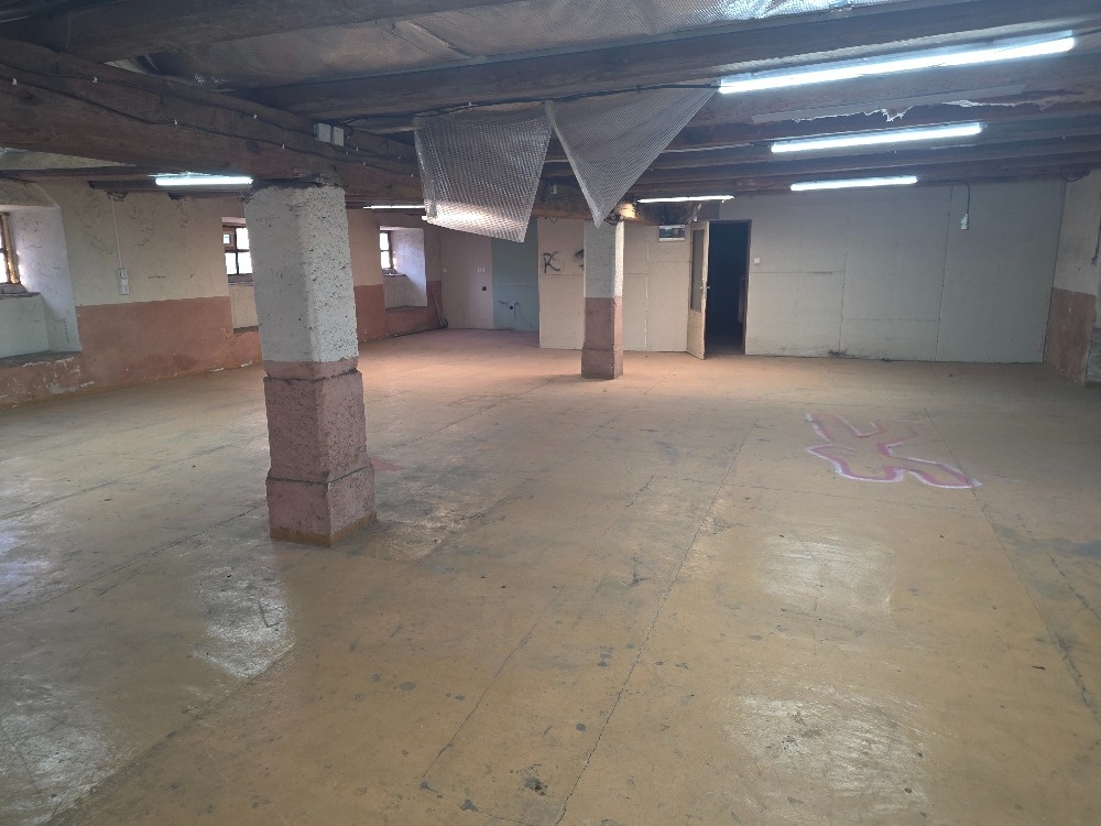 Pronájem skladu 196,7 m² - 2