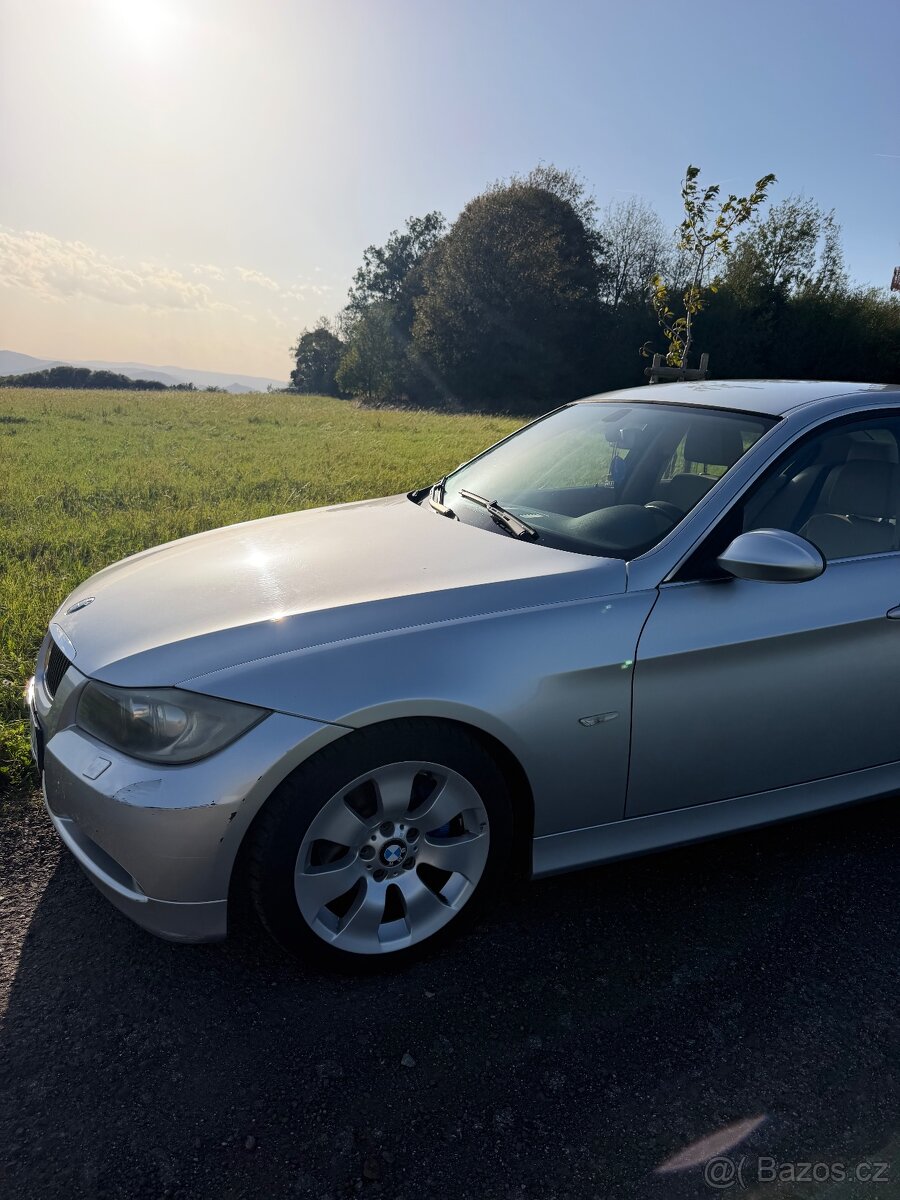 Bmw 325i E90 - 2