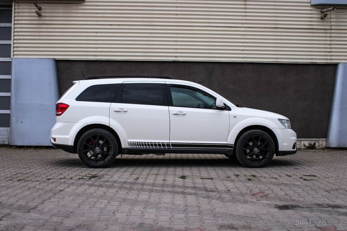 Fiat Freemont 2.0 16V MultiJet Cross 4x4 - 2