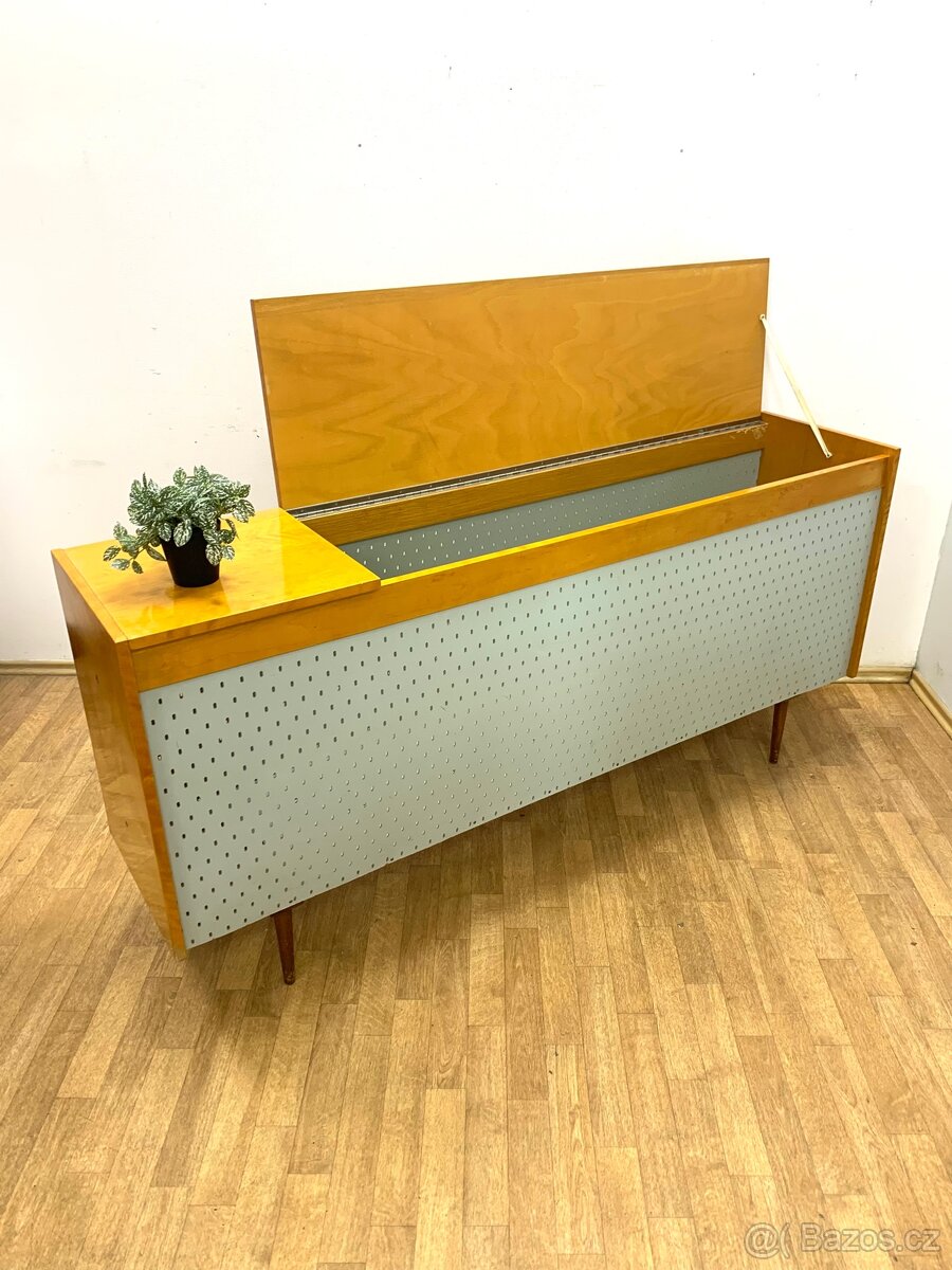 Retro komoda 60. léta Brusel - - 2