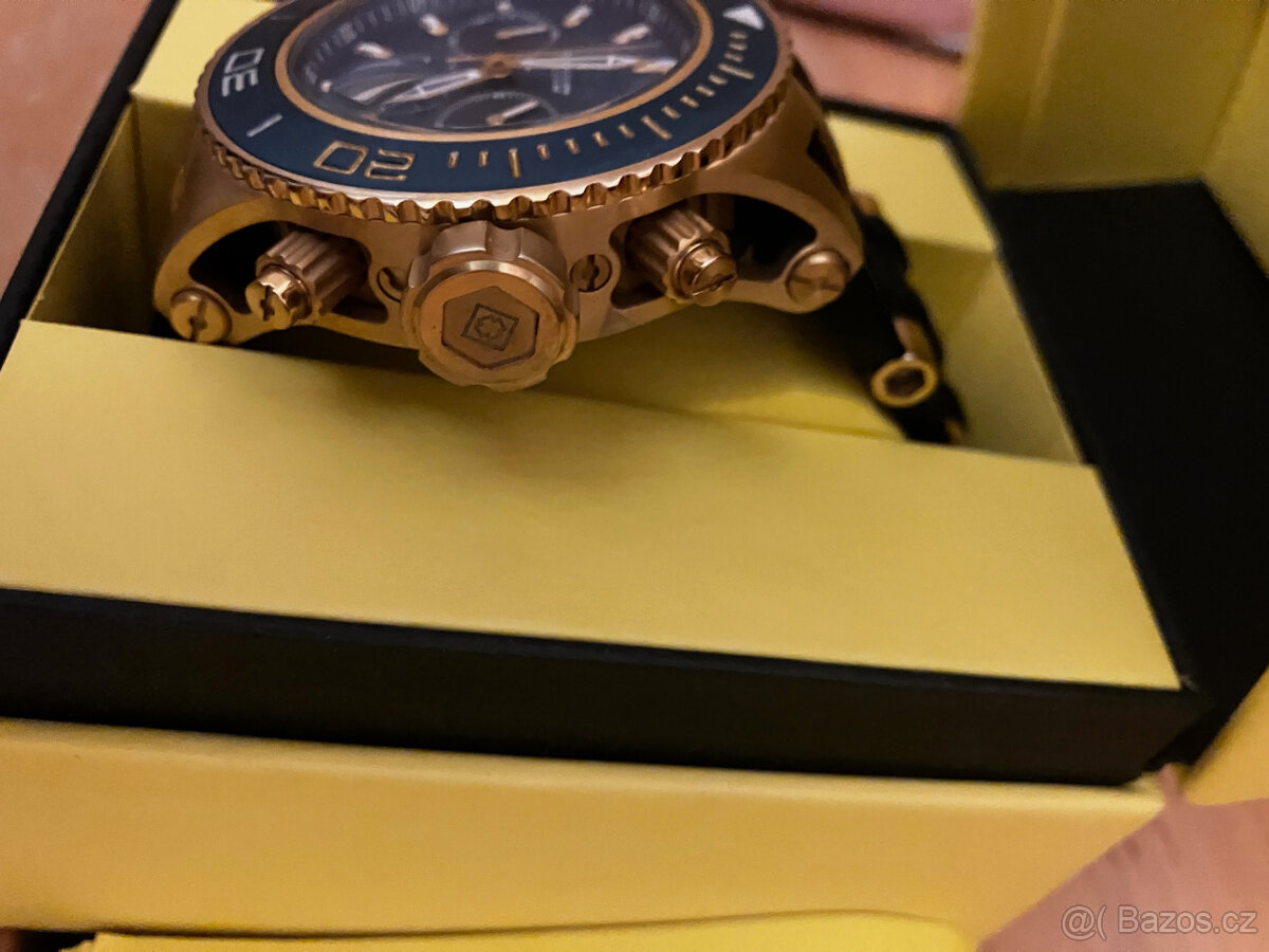 INVICTA - 2