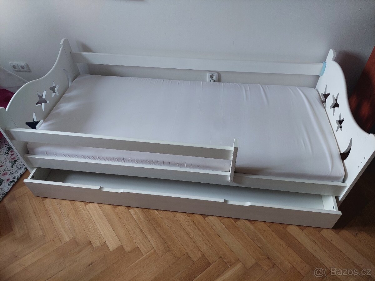 Dětská postel 180x80 s hvězdičkami - 2
