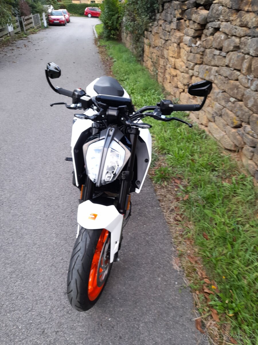KTM 390 Duke - 2