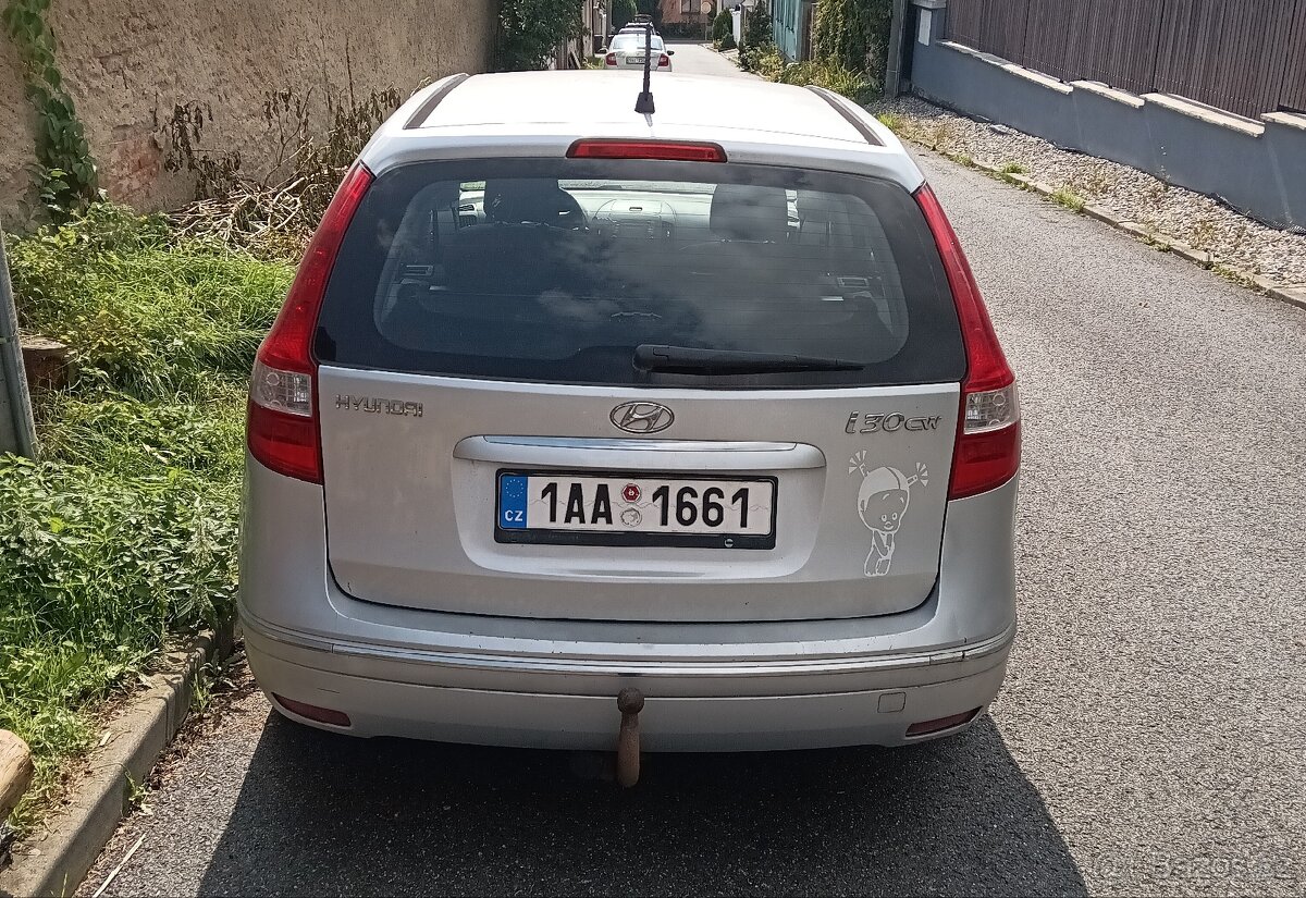 Hyundai i30 1.6i 92kW 2009 - 2