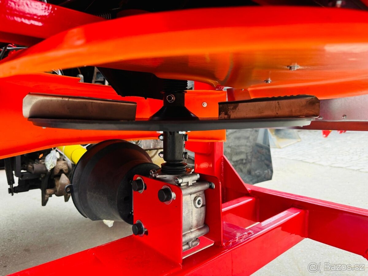 Komunální sypač - 2