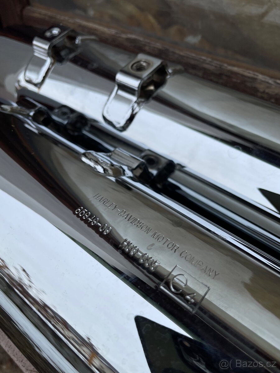 Harley Davidson Motor Company - výfuk - 2