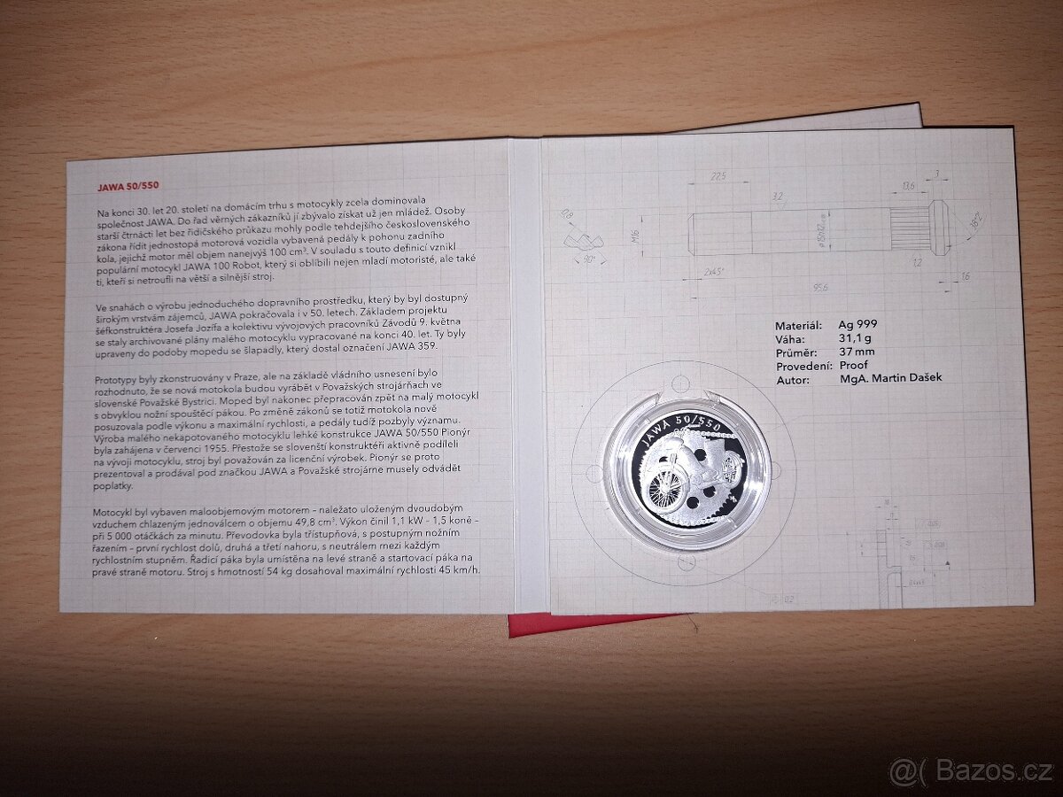 Stříbrná mince na kolech - 2