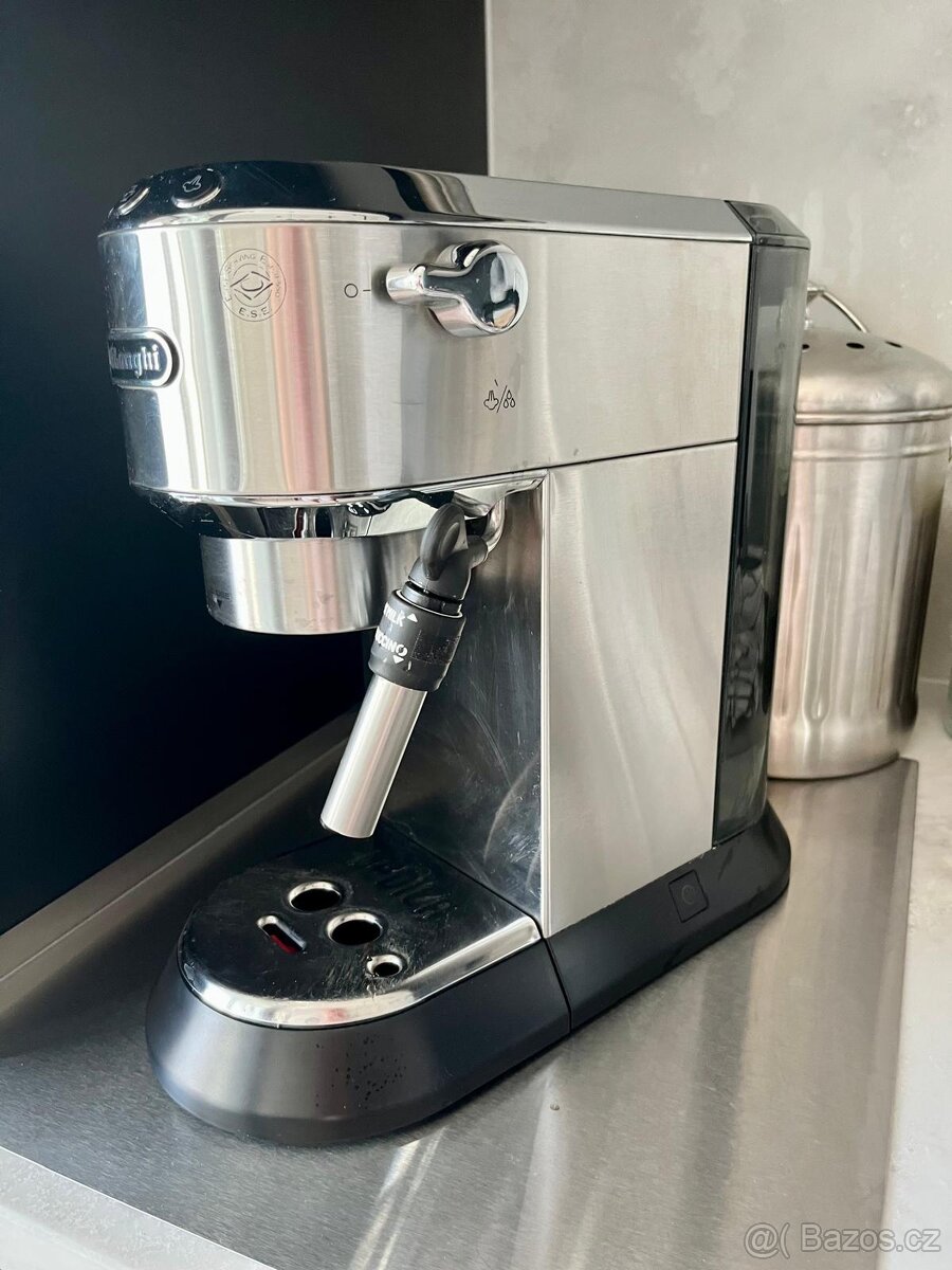 Espresso DeLonghi EC 685.M DEDICA - 2