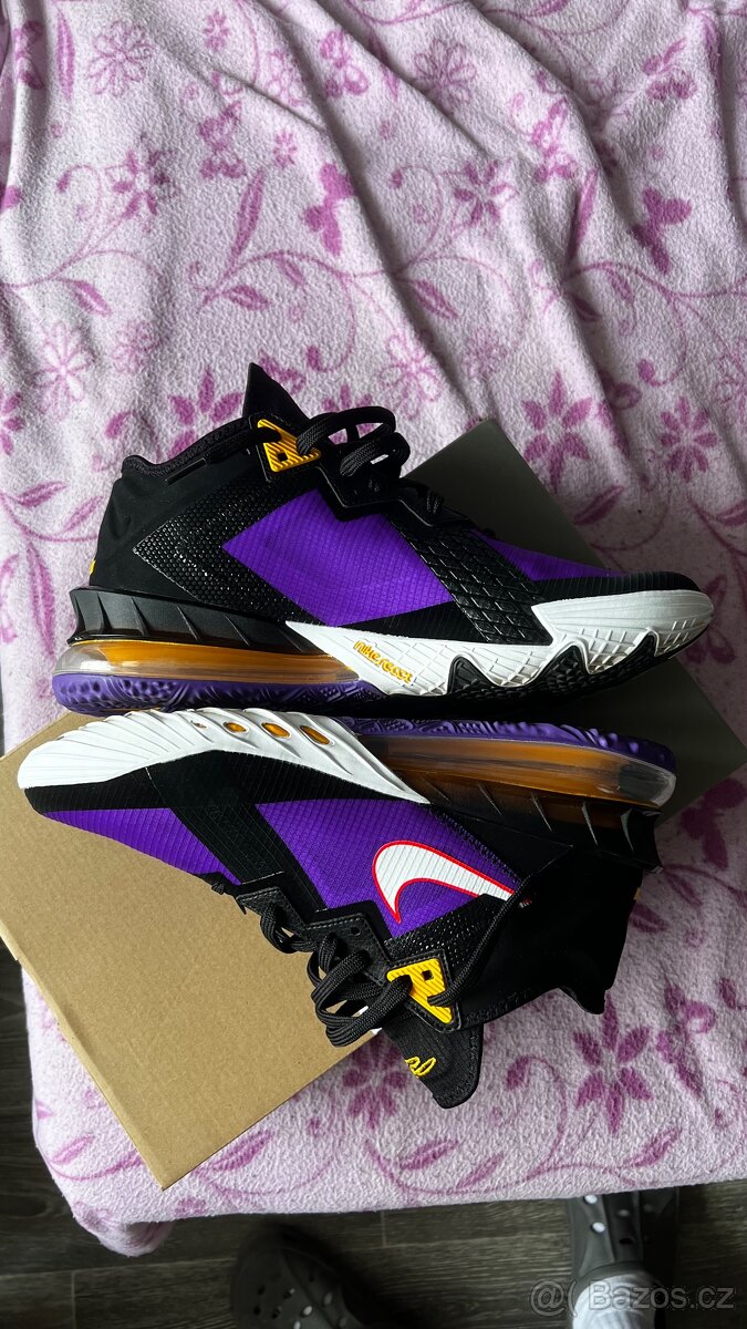 Nike LeBron 18 low Lakers vel. 45 - 2