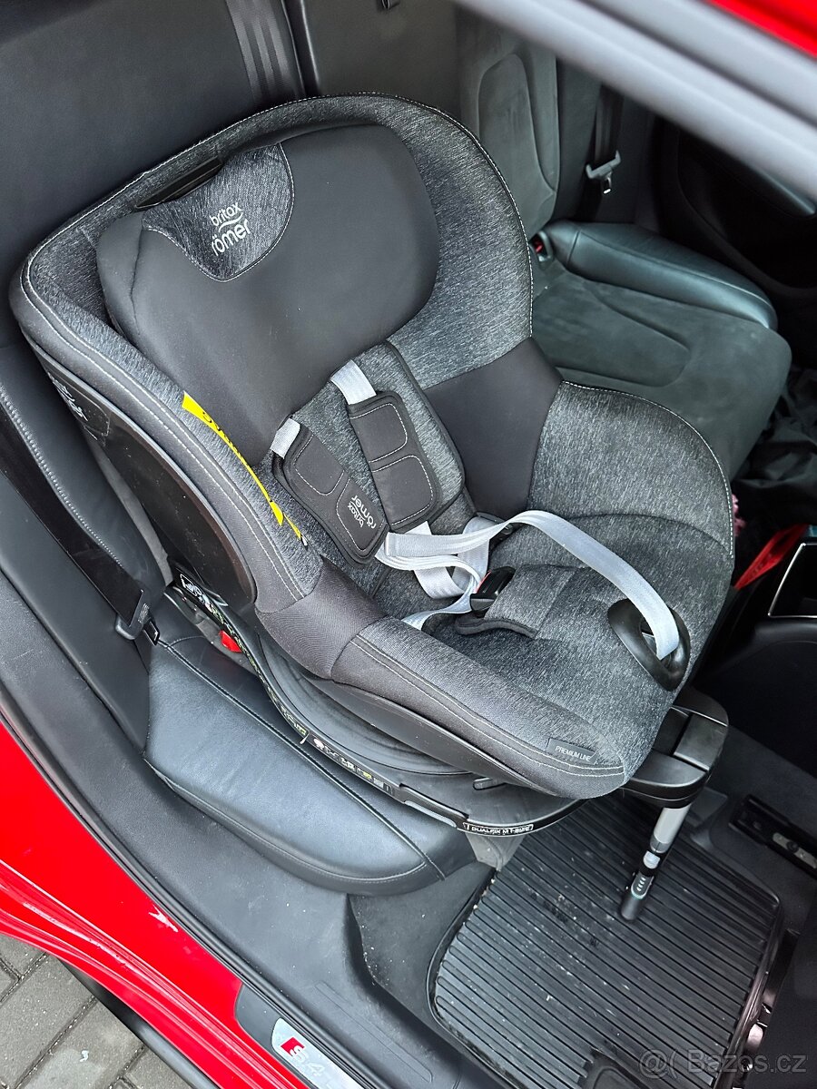 Autosedačka Romer dualfix otočná - 2