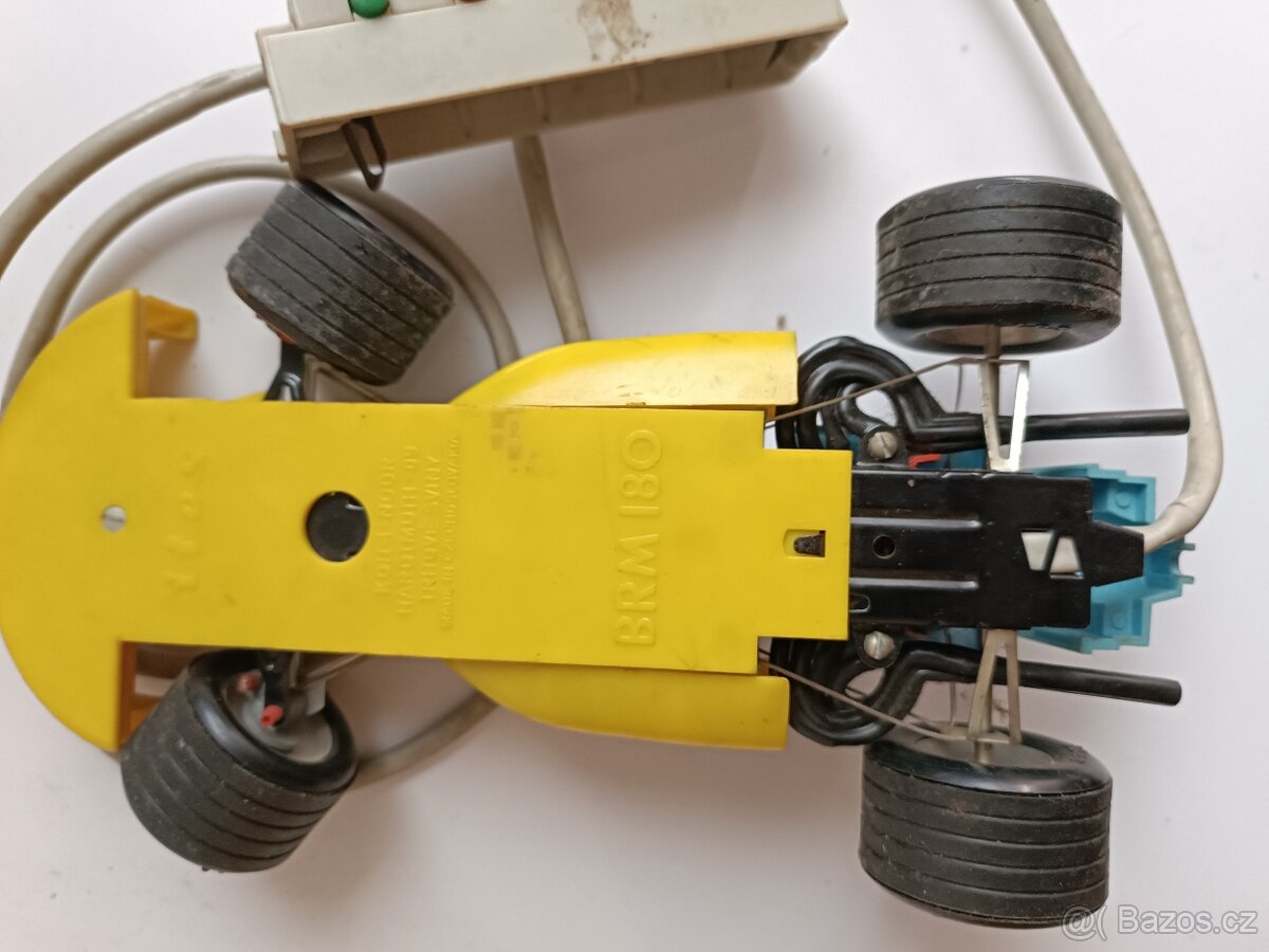 Prodám retro auto na baterky. - 2