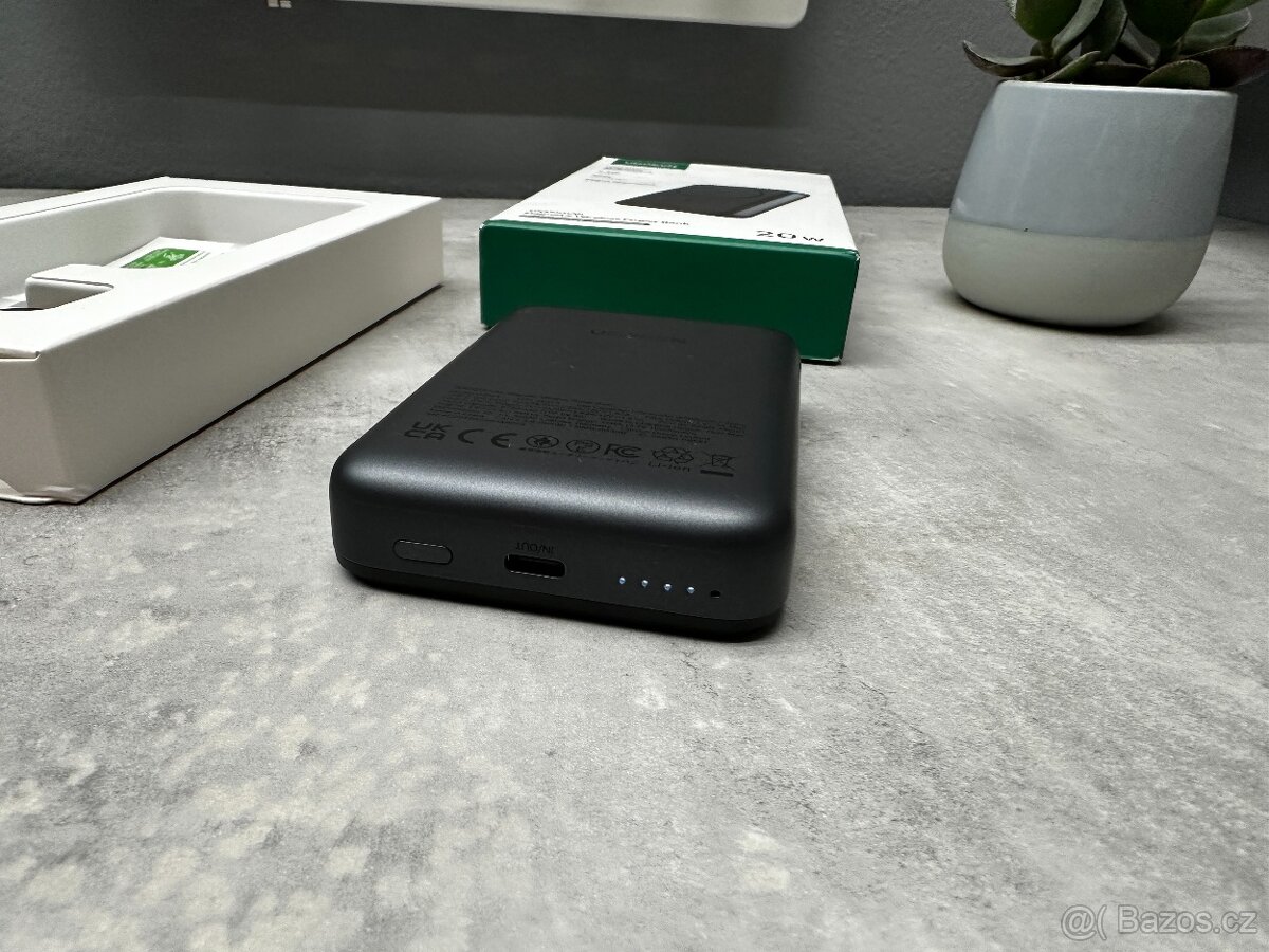 Nová UGREEN 10000mAh Magnetic Wireless Power Bank - 2